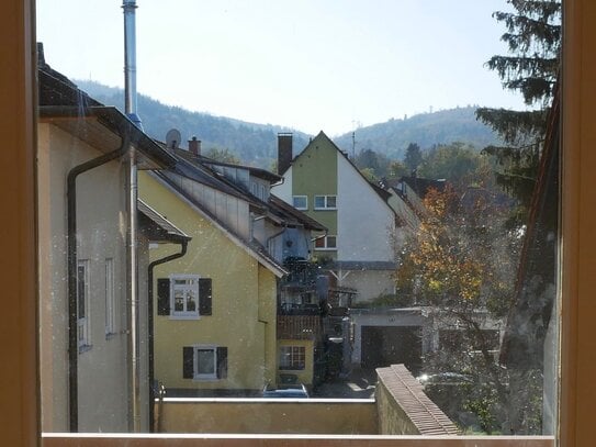 *** Freiburg-St. Georgen, 4Zi Südbalkon, 1. OG, TG, EBK, *** (kein Aufzug) ausschließlich Nichtraucher, keine Haustiere…