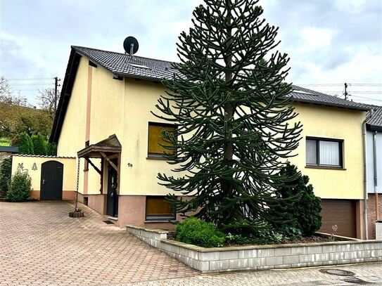 Eppelborn: 2 Fam.-Haus in ruhiger Lage