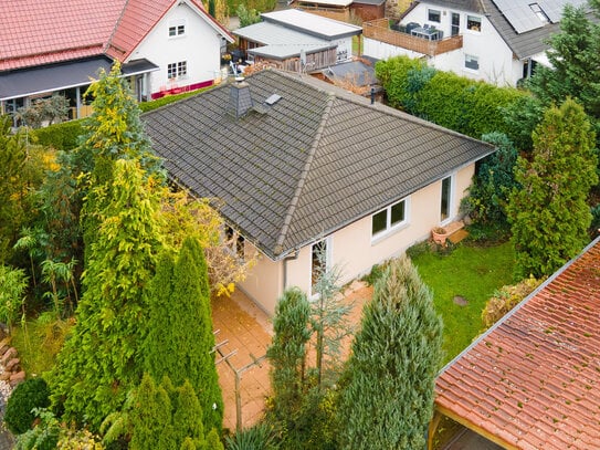 Zweite Seereihe + Bahnhofsnah! Fußbodenheizung, Rollladen, ausbaufähiges Dach: Bungalow Strausberg