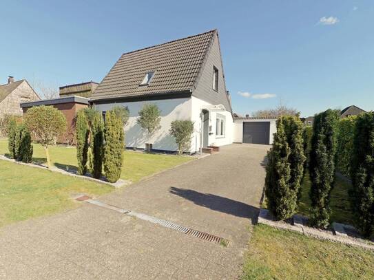 Schönes, teilsaniertes Einfamilienhaus mit Garten und Dachterrasse in toller Lage von Oldenburg zu verkaufen!