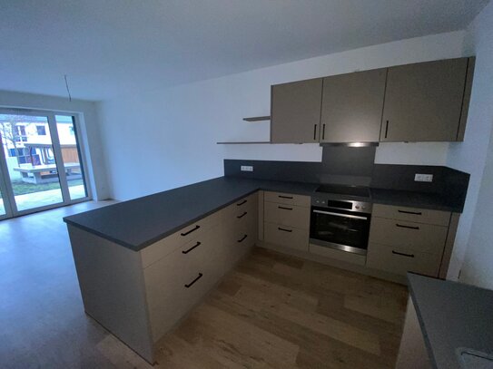 3 Zimmer Wohnung, Aufzug, Tiefgarage, EBK, FBH, Lüftung, bodentiefe Dusche, Balkon