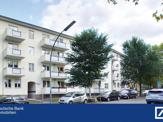 PKW-Stellplatz inklusive! - zentrale Lage in Mariendorf mit Balkon