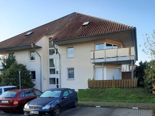 Lichtdurchfluteter Wohntraum und Balkon mit Ausblick! 2-Raum-Wohnung in ruhiger Lage