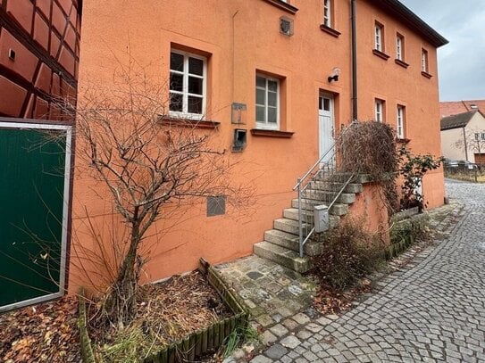 Einfamilienhaus in ruhiger, idyllischer Lage direkt am Bach im Zentrum von Schwabach