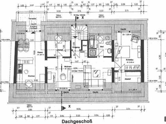 Vollständig renovierte Dachgeschosswohnung mit drei Zimmern sowie Balkon und EBK in Elsdorf