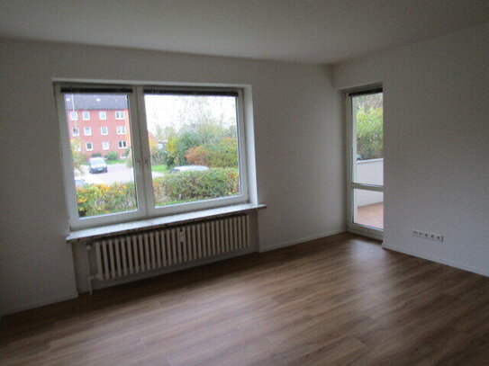 5034-106 schöne 2,5 Zimmerwohnung