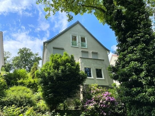 CHARMANTE ERDGESCHOSSWOHNUNG MIT TERRASSE IN IDYLLISCHER LAGE VON HAGEN !!