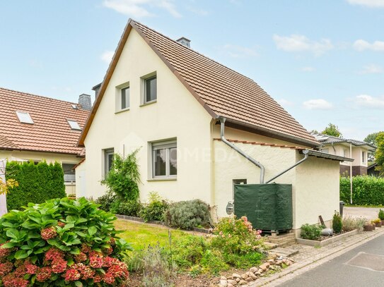 Charmante Doppelhaushälfte mit Garten und Stellplatz in ruhiger Lage