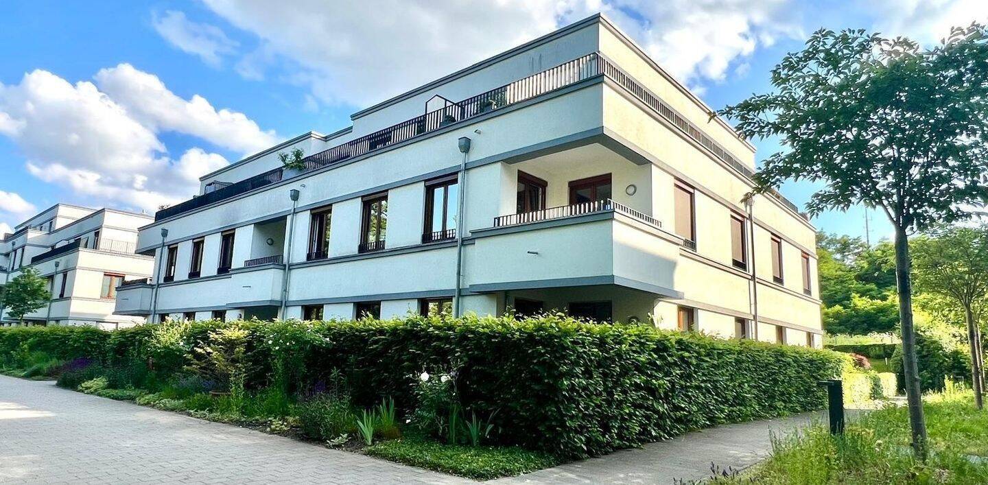 Moderne 2-Zimmer-Wohnung mit Loggia und Tiefgaragenstellplatz in Berlin-Hermsdorf - Foto 1