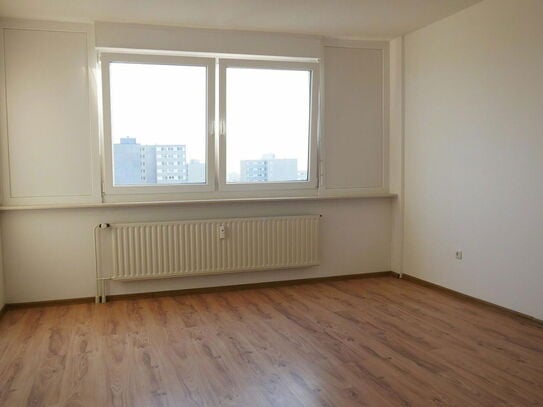 Helle 2-Zimmer-Wohnung mit Südbalkon im 1. OG - Barrierefrei