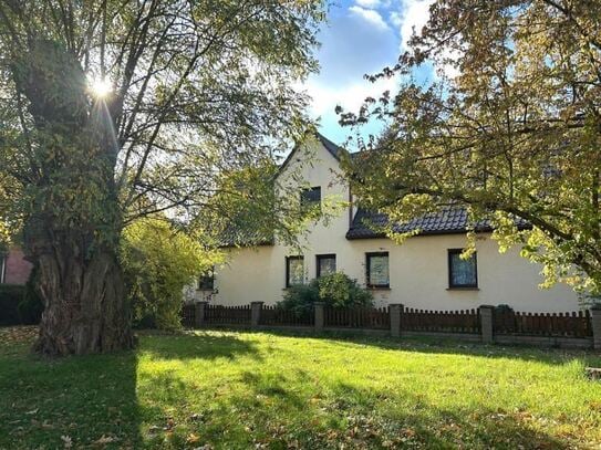 Freistehendes Einfamilienhaus mit viel Platz in ruhiger Lage !!!