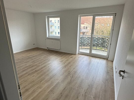 Hübsche 2 Zimmerwohnung sucht Mitbewohner.