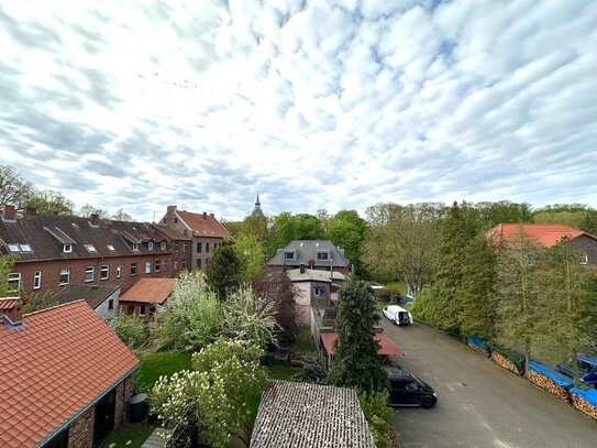 Traumhafte Aussicht! Sanierte 2-Zimmer Wohnung am Stadtrand von Lüneburg