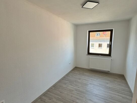 Renovierte 2 Zimmer Wohnung