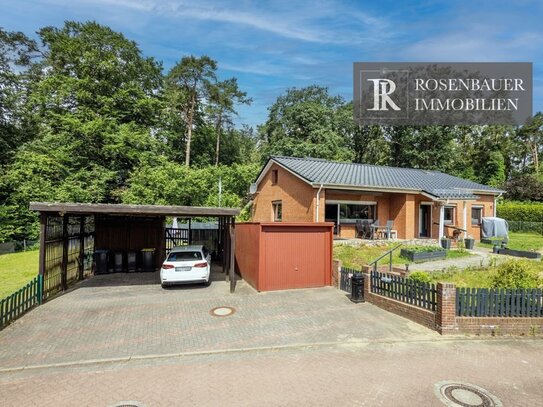 WALDSTADT! * BUNGALOW SUCHT NEUE FAMILIE. DOPPELCARPORT & TEILKELLER. (MÖLLN)