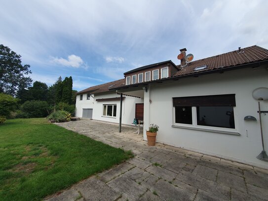 Großes Grundstück mit Architektenhaus in sehr guter und ruhiger Wohnlage in Bad Berneck