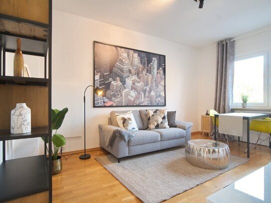 Stylish, fully fitted apartment near Rüttenscheider Straße, with wi-fi, parquet flooring, balcony and quiet bedroom