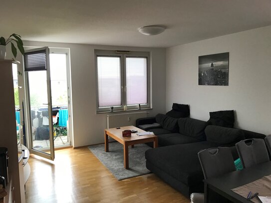 3 Zimmer Wohnung mit Balkon + EBK zu sofort!