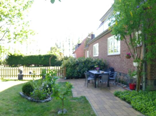 gemütliches Reihenendhaus mit Garten