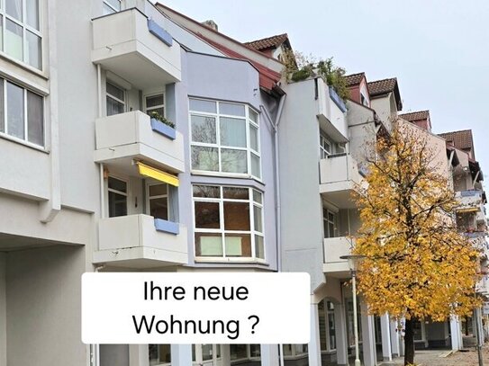 bezugsfreie Wohnung mit Balkon und Terrasse