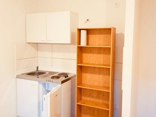 1-ZIMMER-APARTMENT, 25 qm, BAD&KÜCHE, KONTAKT 0157-34484360