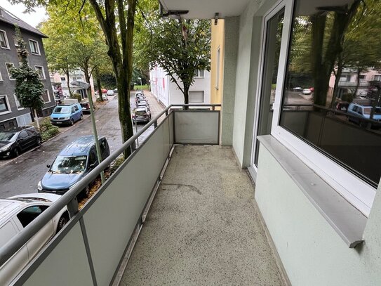 schöne 2,5 Zimmer Wohnung am Gervinuspark