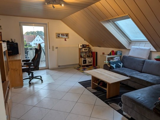 Schöne helle 4 Zimmer Wohnung