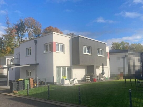 Moderne DHH mit großzügigem Garten im Quartier Süd Montabaur