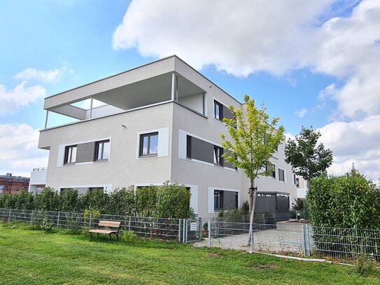 Dachterrassenwohnung in Langweid - Baujahr 2021 - 2 ZKB mit Einbauküche und rd. 42 qm herrlicher Dachterrasse