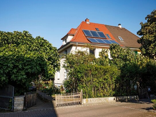 KÜNSTLERHAUS in Weil a. Rh.: liebevoll saniertes Stadthaus in ruhiger Spielstraße grenznah zu Basel