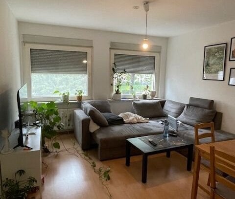 Attraktive 3,5- Zimmer- Wohnung-Ruhig, gepflegt,bezugsfertig.