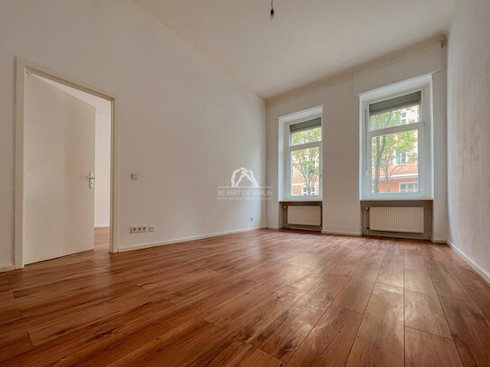 NICE PRICE! GROßZÜGIGE 4-ZIMMER-WOHNUNG MIT 2 EINGÄNGEN IN PRENZLAUER BERG! PROVISIONSFREI!