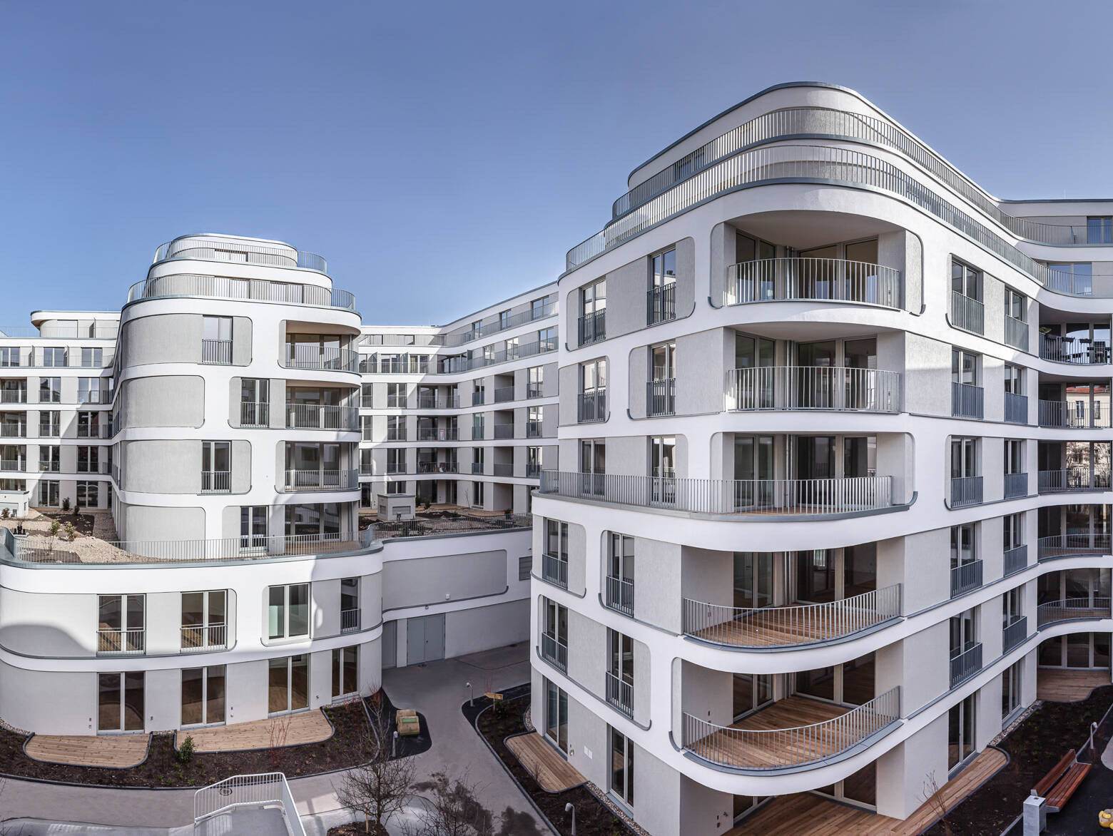 Wohlfühloase für Familien: 4-Zimmer in Prenzlauer Berg - Photo 1