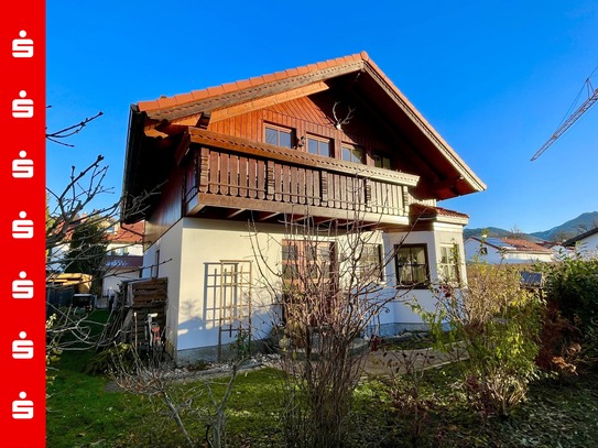 Junges, freistehendes Haus mit optionaler Einliegerwohnung