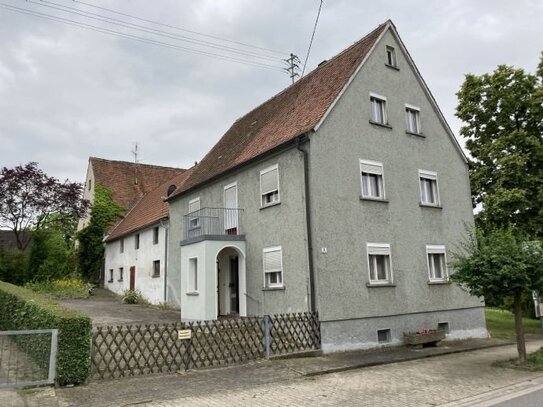 Großes 1 Familien Wohnhaus mit Hofstelle in Dachsbach