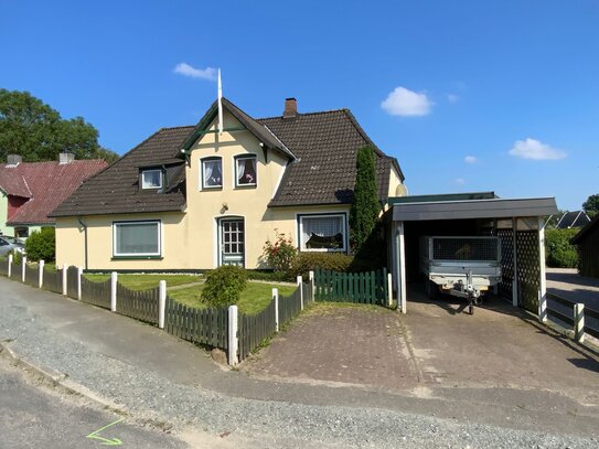 Historisches EFH mit Einliegerwohnung, Garage und Werkstattanbau