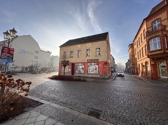 Guben: Frankfurter Str. kleines MFH mit 350 m² vermietbarer Fläche per SOFORT zu VERKAUFEN