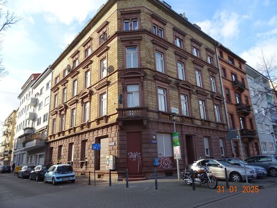 Wohnen im Altbau, Balkon, EBK, sofort frei