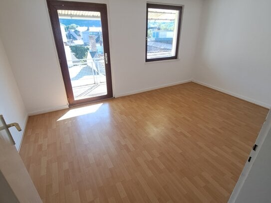 2-Zi.-Wohnung mit Fahrstuhl und Balkon in Lahnstein