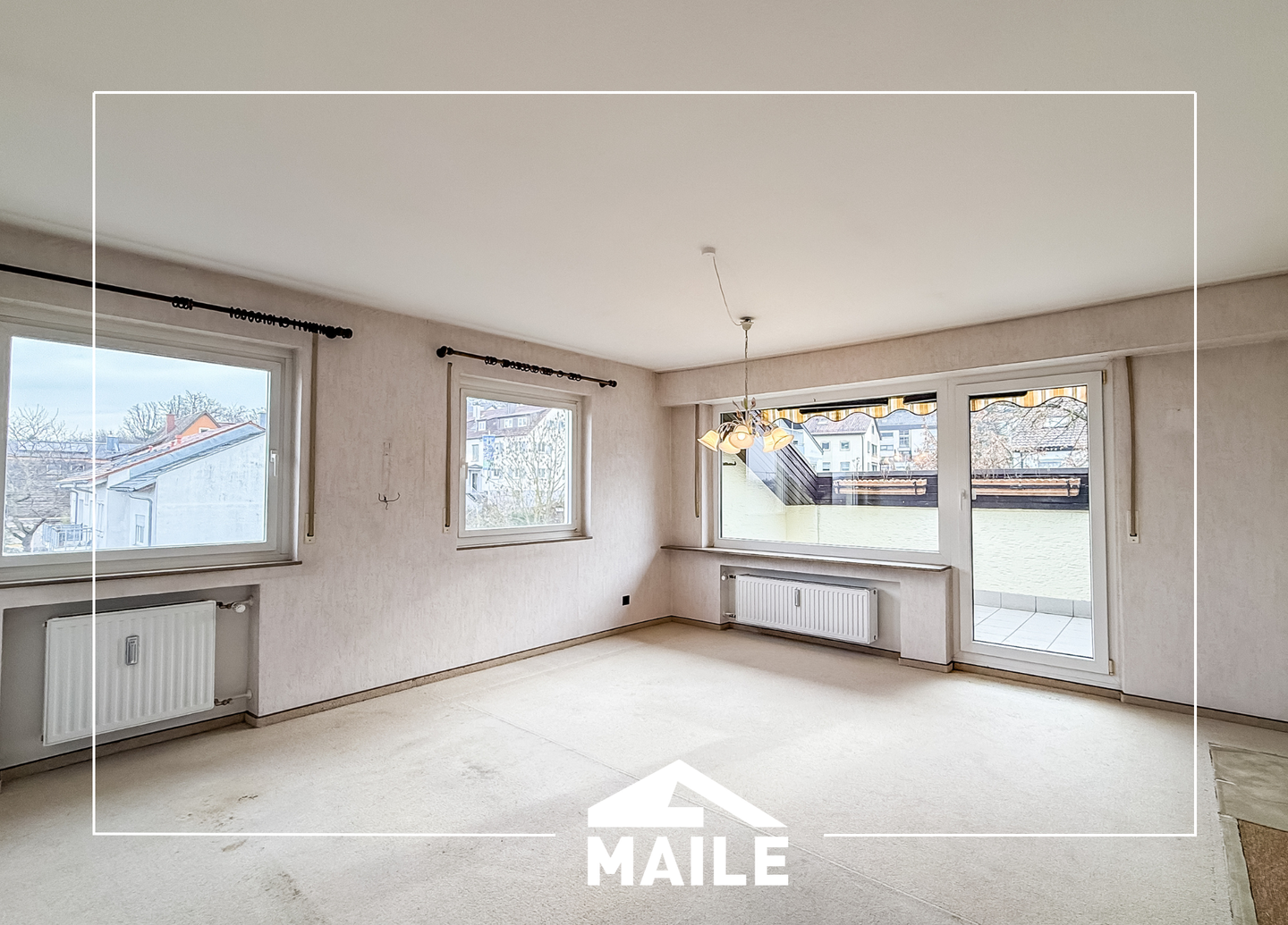 Gepflegte Dachgeschosswohnung mit sonnigem Dachbalkon und Stellplatz