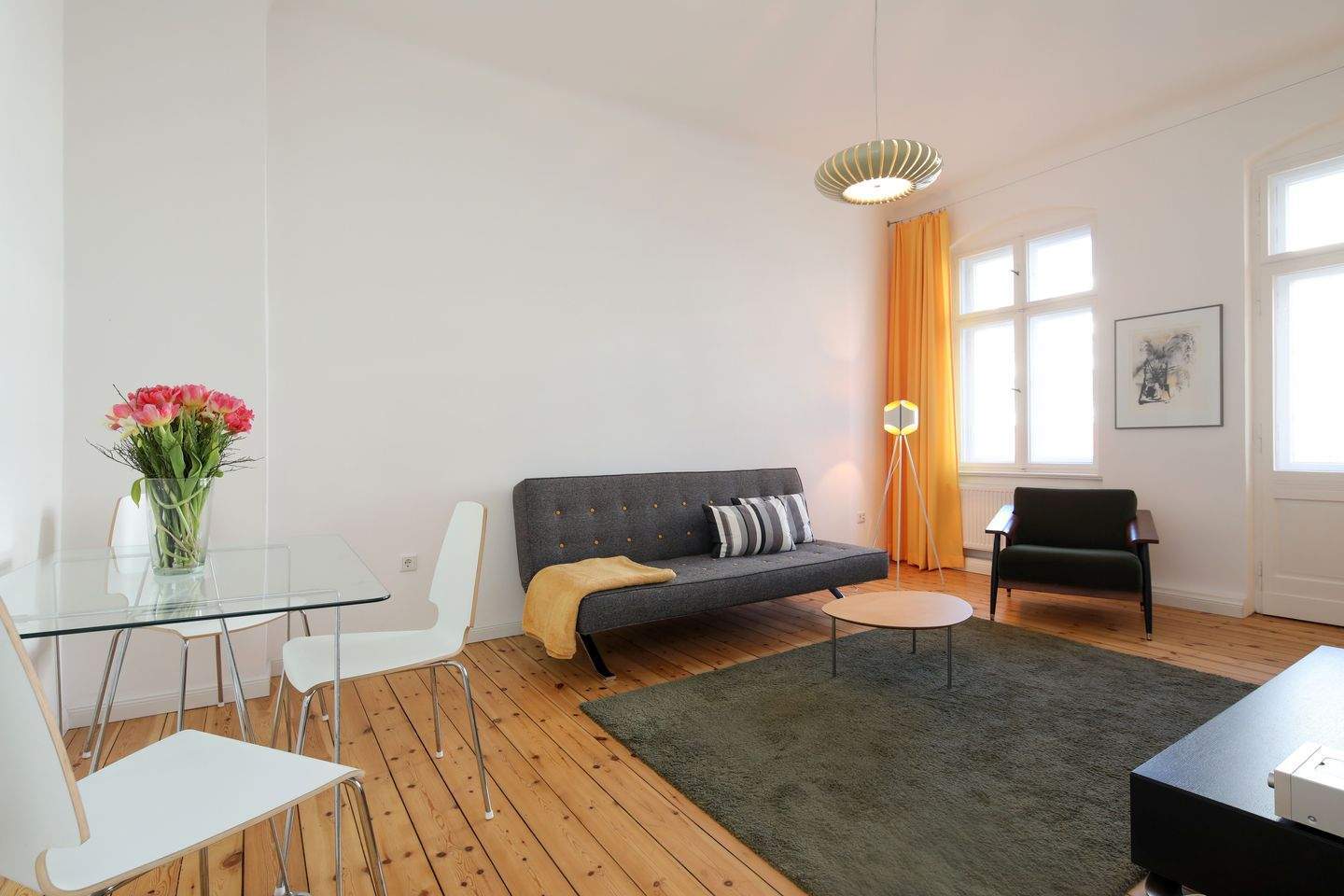 Moderne, helle und ruhige 2 Zimmer Businesswohnung mit Balkon direkt an der Schloßstraße, Berlin Steglitz - Photo 1