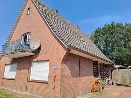 Freistehendes Ein-/Zweiparteienhaus mit Garage im Außenberech von 46499 Dingden!