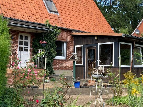 Einfamilienhaus mit Potential und traumhaftem Garten im Ortsteil Rieste Bienenbüttel