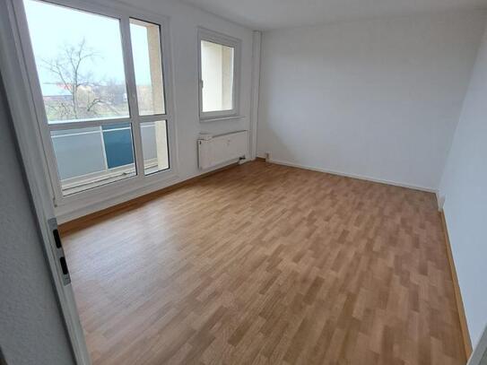 2-Raum-Wohnung mit Balkon u. Aufzug