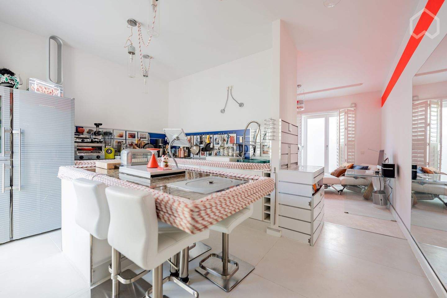 Modern maisonette apartment with roof terrace in the heart of Prenzlauer Berg - Photo 1