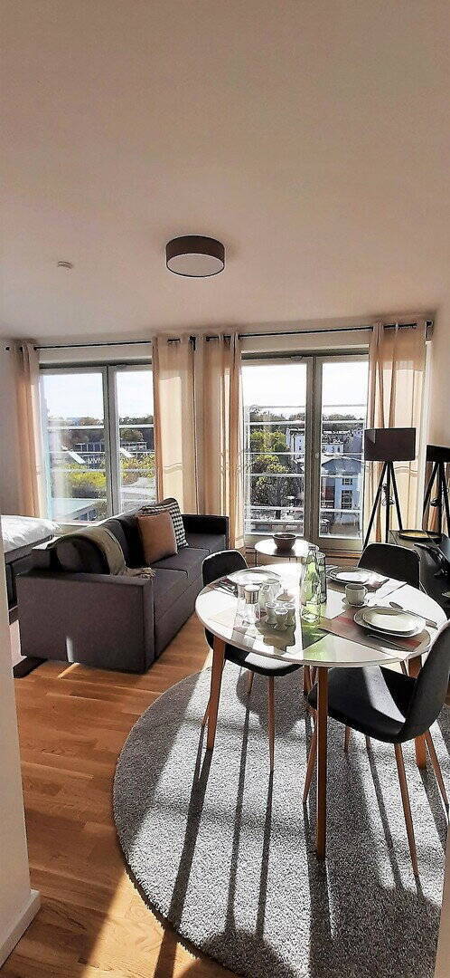 Unbefristet/Non-limited Rooftop Studio Furnished / Dachgeschoss Studio Möbliert - Foto 1