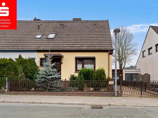 Schnuckelige Doppelhaushälfte mit Garage und schönem Garten in ruhiger Lage von Blumenthal