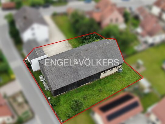 Großzügiges Grundstück mit Altbestand Stadel inmitten von Tegernheim