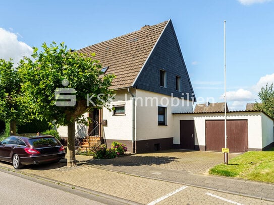 Einfamilienhaus mit großem Grundstück in Bedburg Broich!