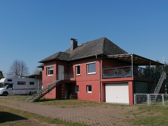 Ein-/Zweifamilienhaus, gedämmt, voll ausgestattet, modern